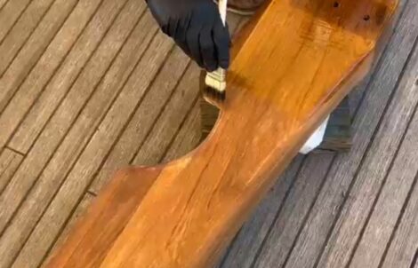 verniciatura legno imbarcazione